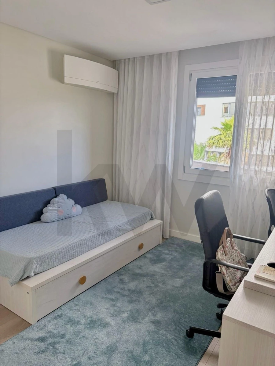 Apartamento T3 para Arrendamento em Loures Foto 14