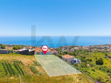 Terreno para Venda em Arco da Calheta