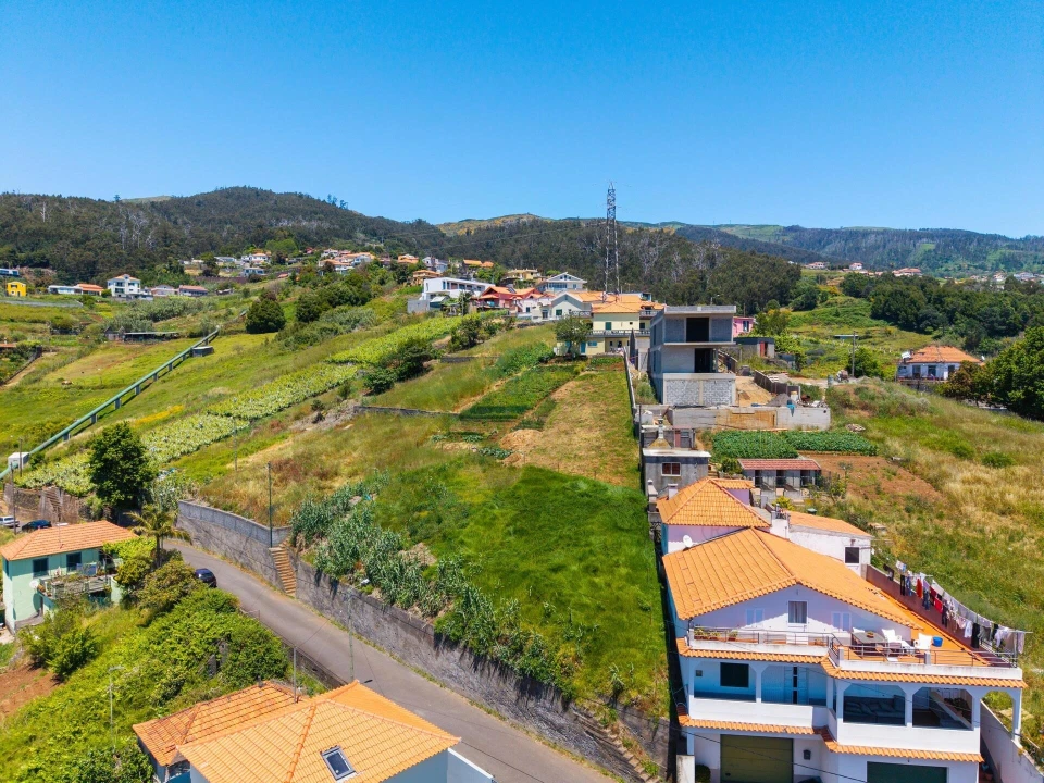 Terreno para Venda em Arco da Calheta Foto 8