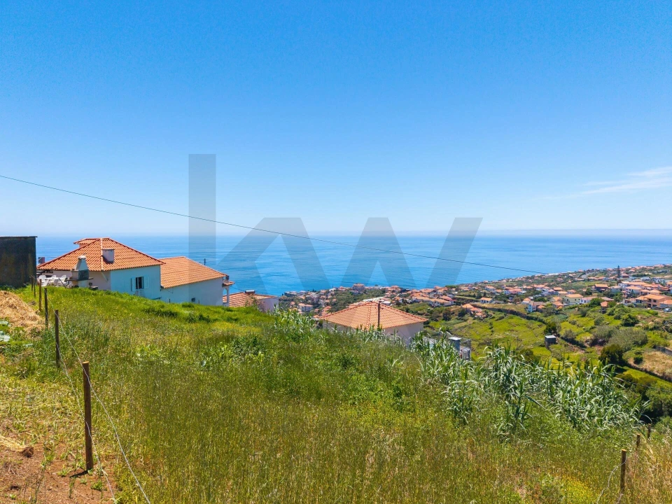 Terreno para Venda em Arco da Calheta Foto 11