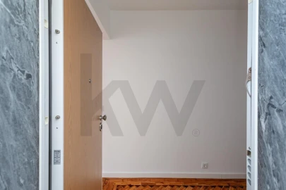 Apartamento T1 para Arrendamento em Estrela