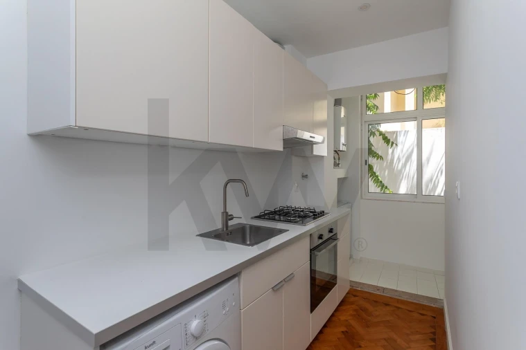 Apartamento T1 para Arrendamento em Estrela Foto 12