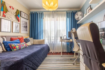 Apartamento T2 para Venda em Ramada e Caneças
