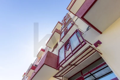 Apartamento T2 para Venda em Ramada e Caneças