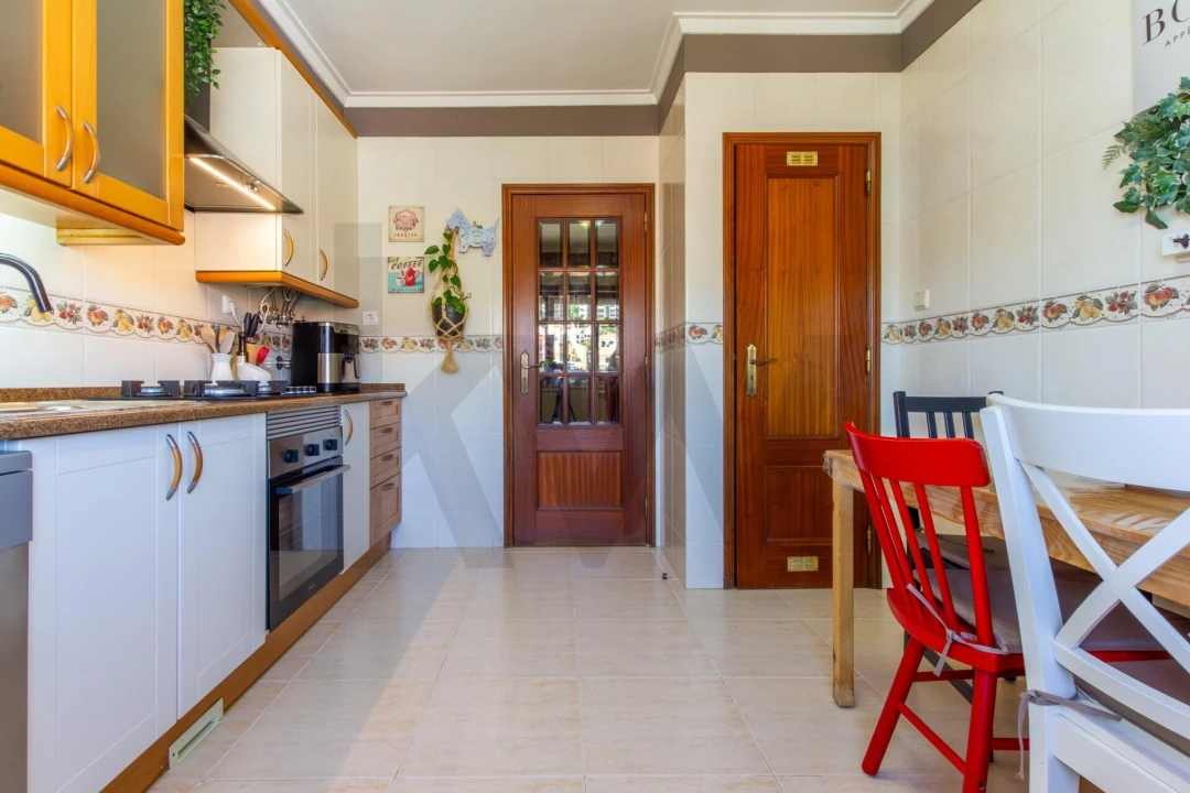 Apartamento T2 para Venda em Ramada e Caneças Foto 12