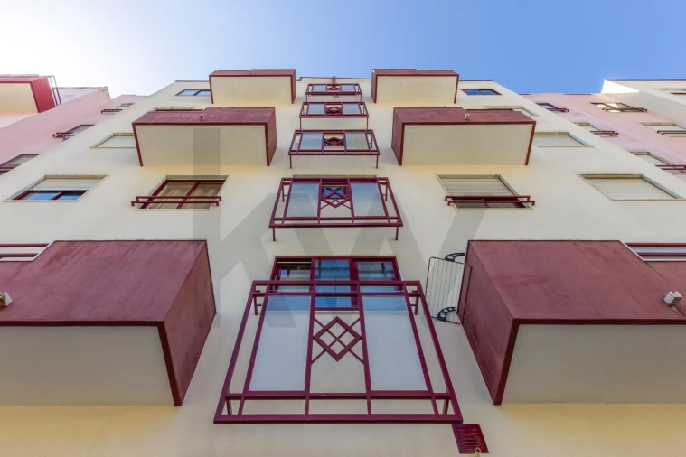 Apartamento T2 para Venda em Ramada e Caneças Foto 22
