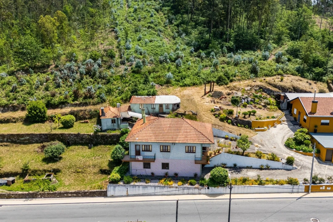 Moradia T4 para Venda em São Roque Foto 27