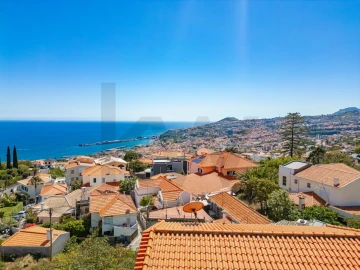 Moradia T3 para Venda em Funchal (Santa Maria Maior)