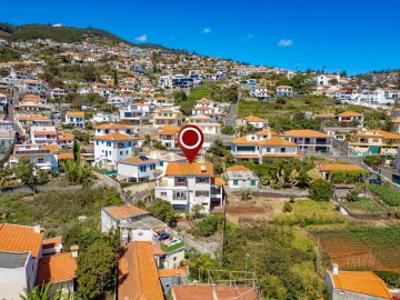 Moradia T3 para Venda em Funchal (Santa Maria Maior)