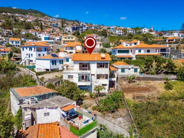 Moradia T3 para Venda em Funchal (Santa Maria Maior)