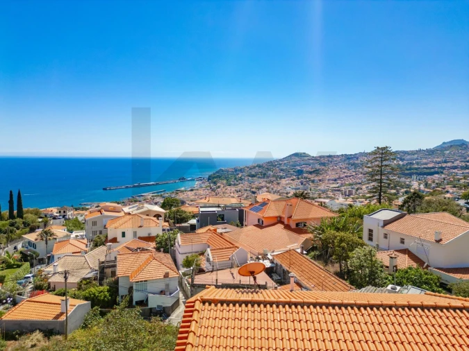 Moradia T3 para Venda em Funchal (Santa Maria Maior) Foto 49