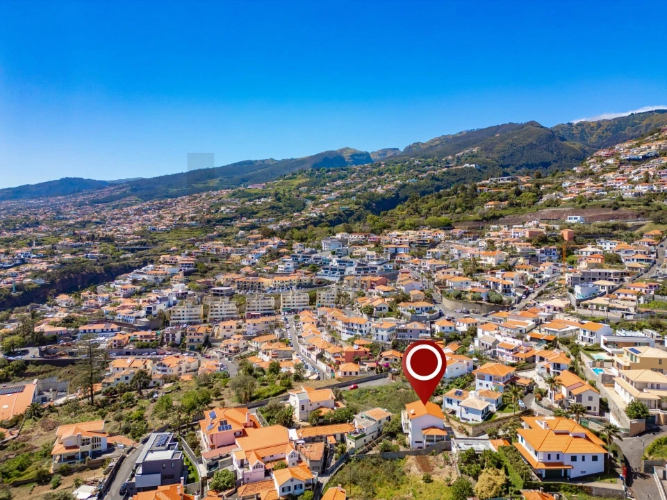 Moradia T3 para Venda em Funchal (Santa Maria Maior) Foto 57