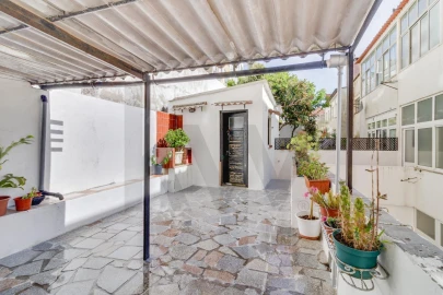 Apartamento T2 para Venda em Queluz e Belas