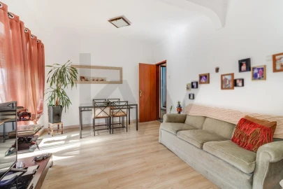 Apartamento T2 para Venda em Queluz e Belas