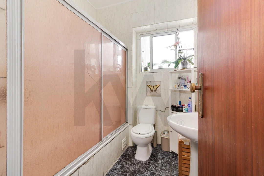Apartamento T2 para Venda em Queluz e Belas Foto 9