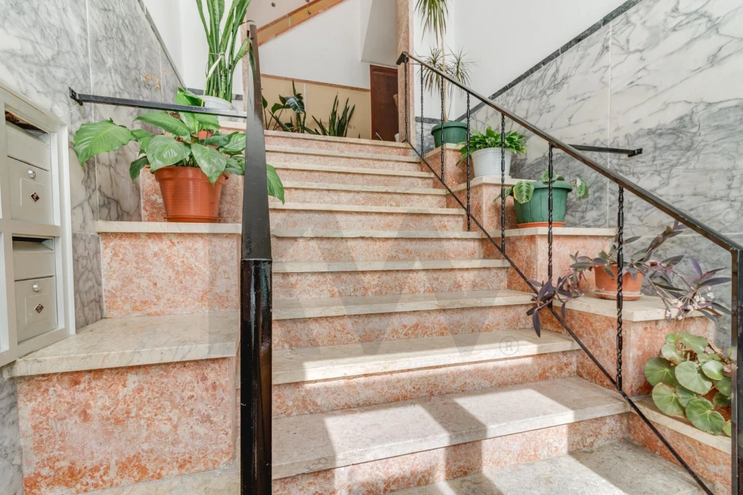 Apartamento T2 para Venda em Queluz e Belas Foto 25