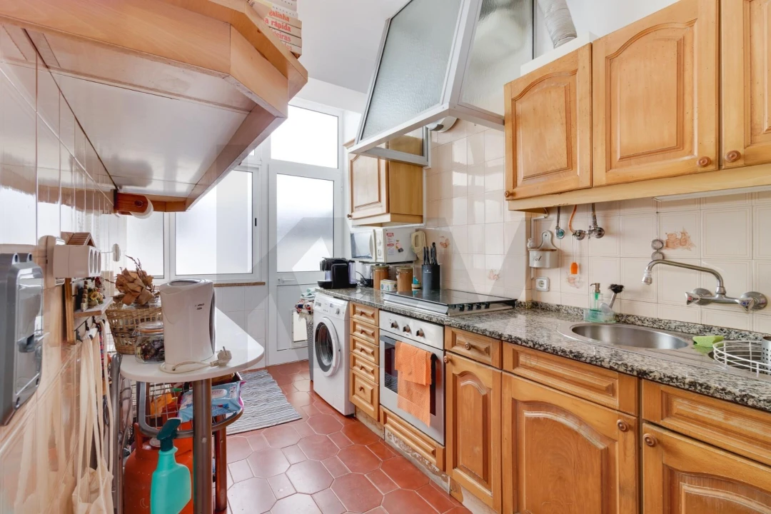 Apartamento T2 para Venda em Queluz e Belas Foto 14
