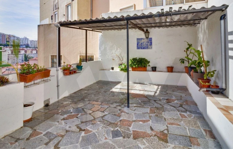 Apartamento T2 para Venda em Queluz e Belas Foto 24