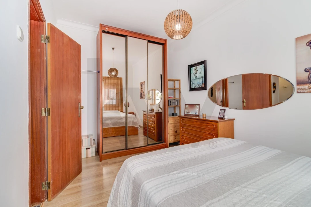 Apartamento T2 para Venda em Queluz e Belas Foto 13