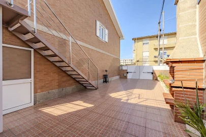 Moradia T2 para Venda em Azurara