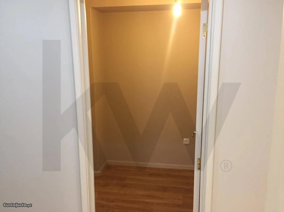 Apartamento T1 para Venda em São Mamede de Infesta e Senhora da Hora Foto 11