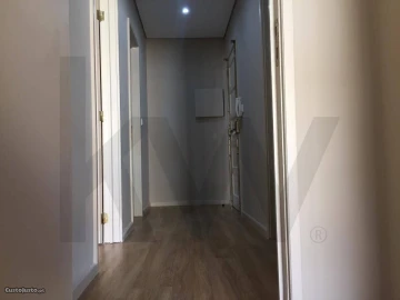 Apartamento T1 para Venda em São Mamede de Infesta e Senhora da Hora