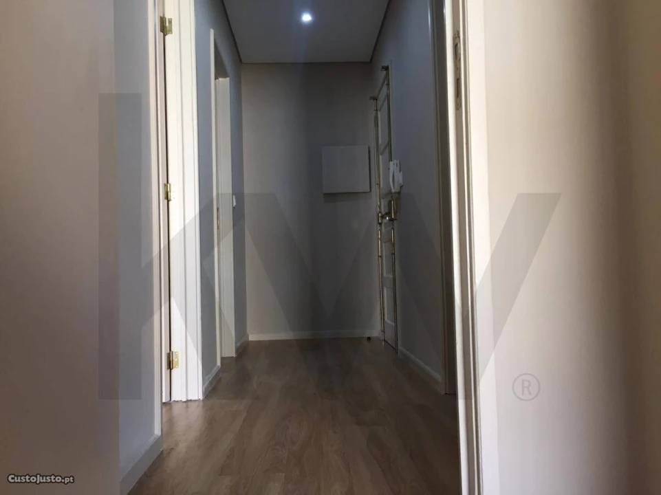 Apartamento T1 para Venda em São Mamede de Infesta e Senhora da Hora Foto 9