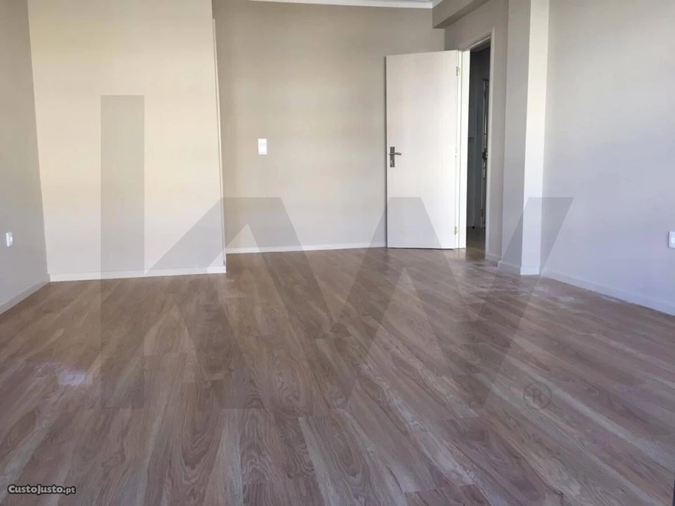Apartamento T1 para Venda em São Mamede de Infesta e Senhora da Hora Foto 7