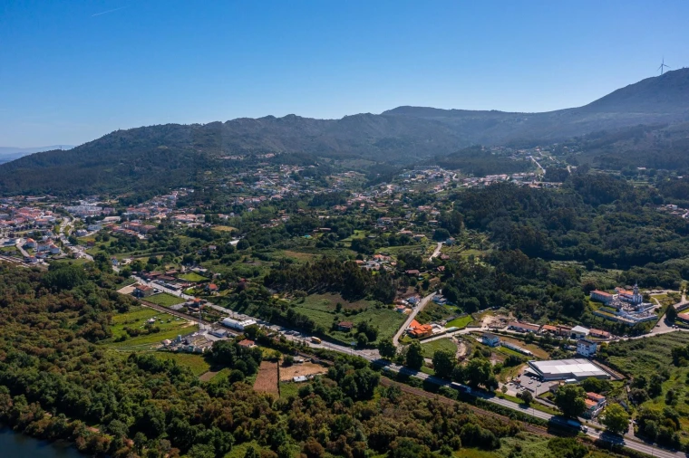 Moradia T5 para Venda em Vila Nova de Cerveira e Lovelhe Foto 7