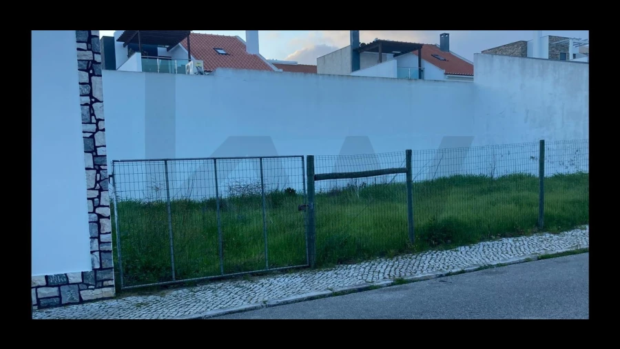 Terreno para Venda em Atalaia e Alto Estanqueiro-Jardia