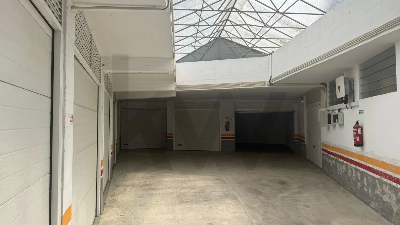 Garagem para Venda em Requeixo, Nossa Senhora de Fátima e Nariz Foto 5