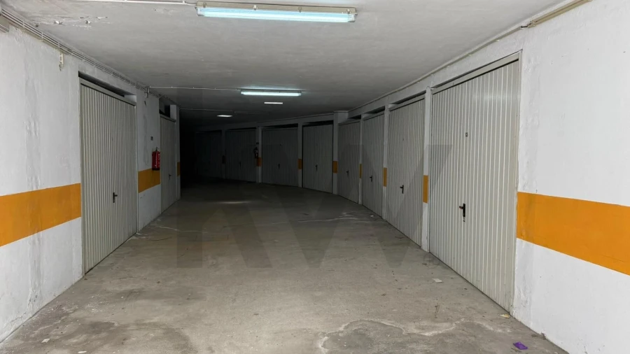 Garagem para Venda em Requeixo, Nossa Senhora de Fátima e Nariz Foto 2