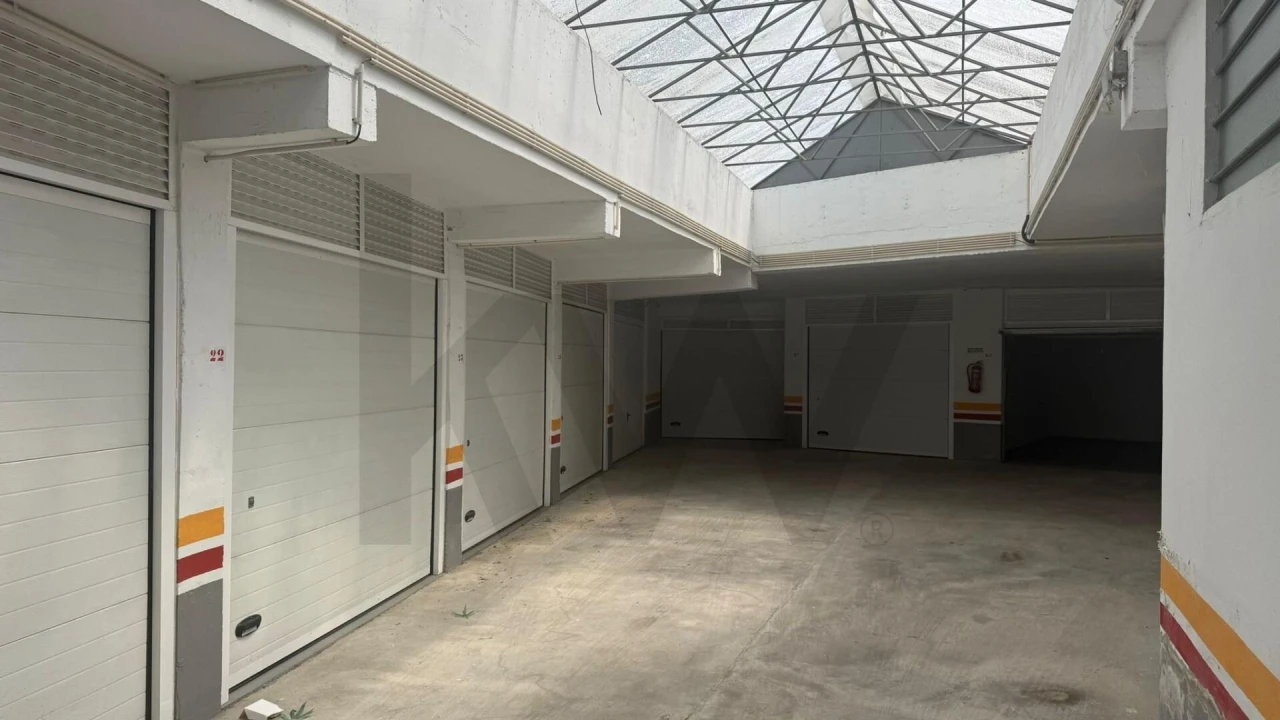 Garagem para Venda em Requeixo, Nossa Senhora de Fátima e Nariz Foto 4