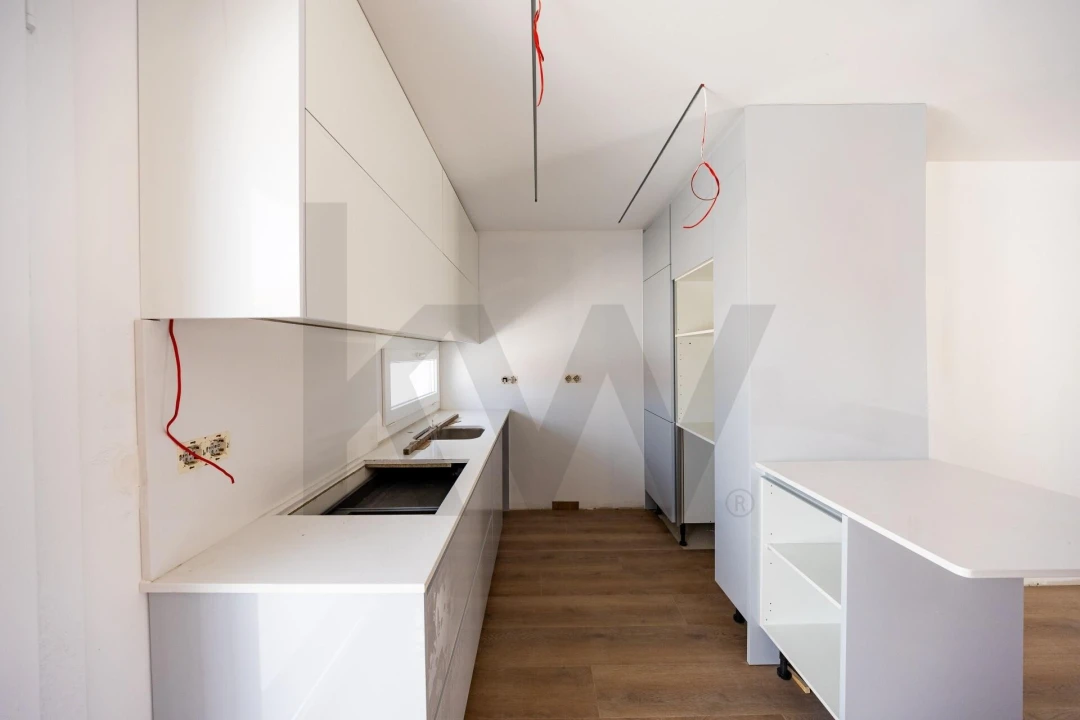 Apartamento T2 para Venda em São Domingos de Rana Foto 17