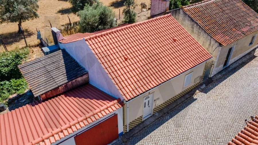 Moradia T2 para Venda em São Saturnino Foto 19