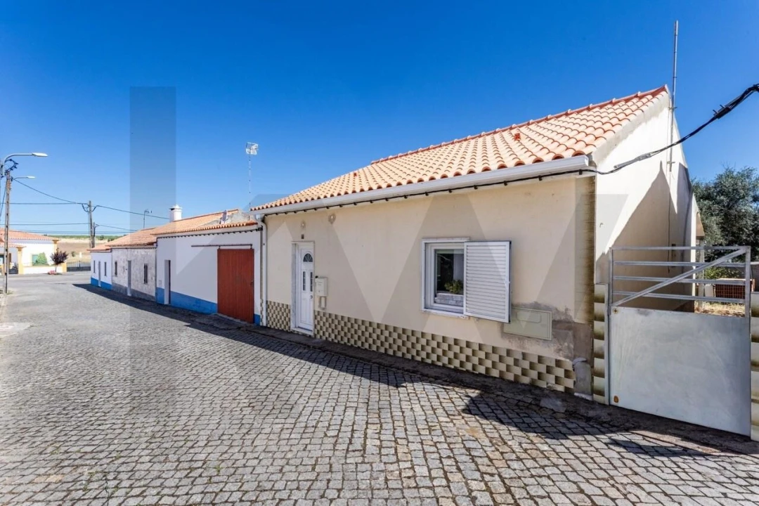 Moradia T2 para Venda em São Saturnino Foto 17