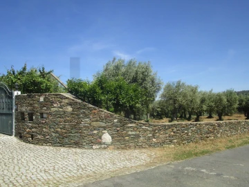 Moradia T5 para Venda em Chacim