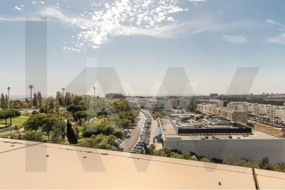 Escritório para Venda em Oeiras e São Julião da Barra, Paço de Arcos e Caxias