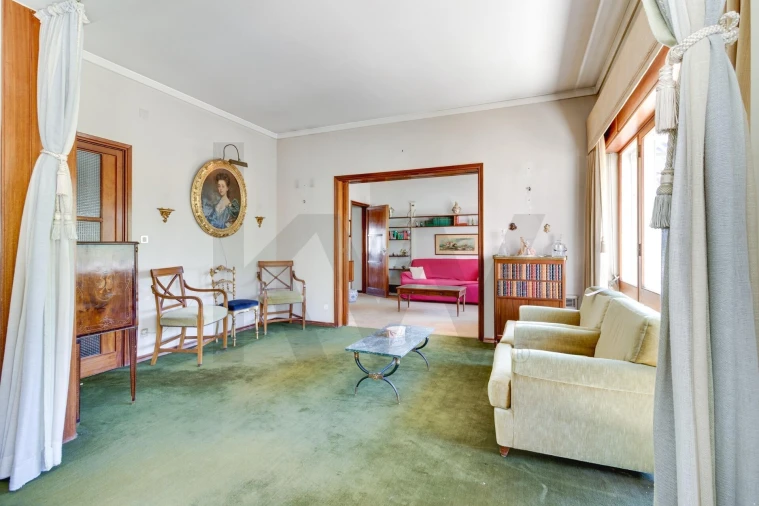Apartamento T4 para Venda em Lumiar Foto 17