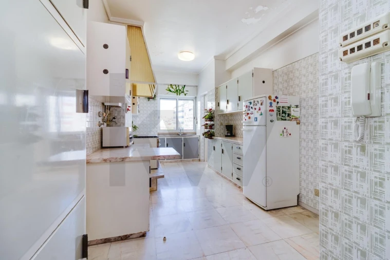Apartamento T4 para Venda em Lumiar Foto 2