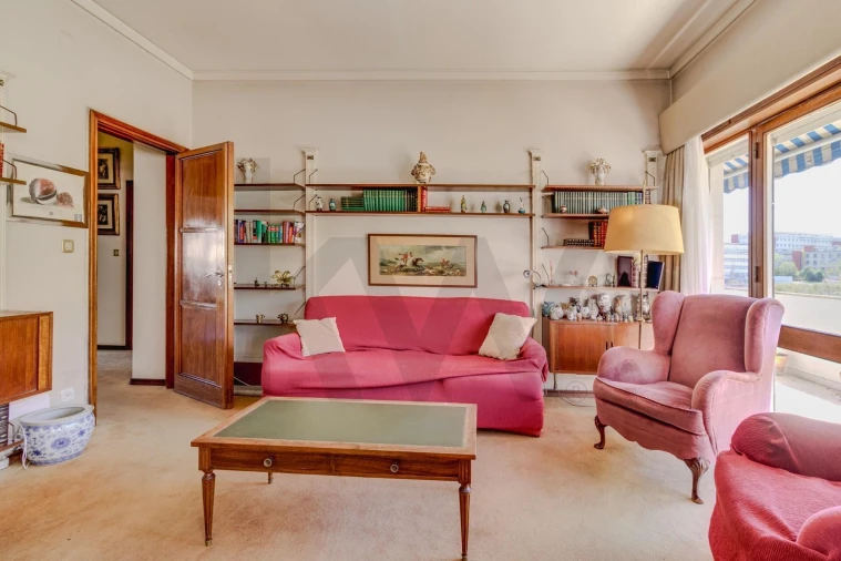 Apartamento T4 para Venda em Lumiar Foto 4