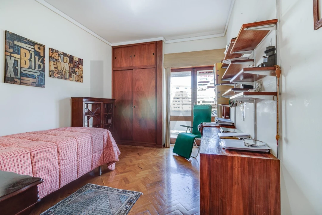 Apartamento T4 para Venda em Lumiar Foto 11
