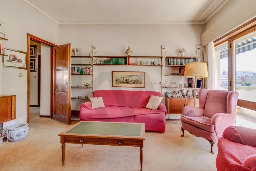 Apartamento T4 para Venda em Lumiar Foto 4