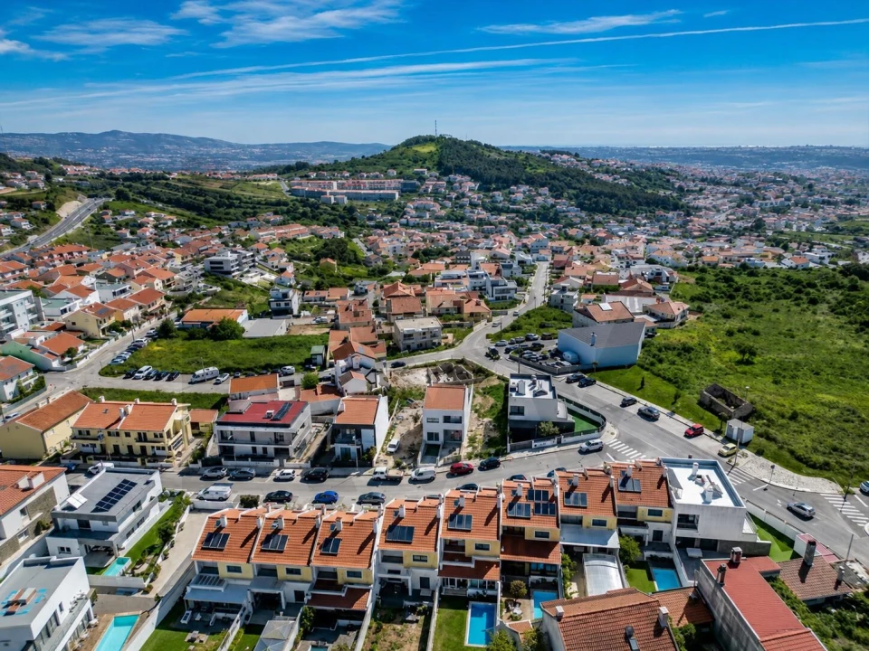Terreno para Venda em Ramada e Caneças Foto 1