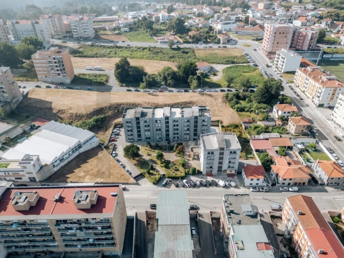 Apartamento T3 para Venda em São João da Madeira Foto 32