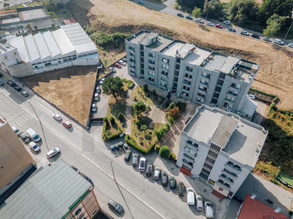Apartamento T3 para Venda em São João da Madeira Foto 31