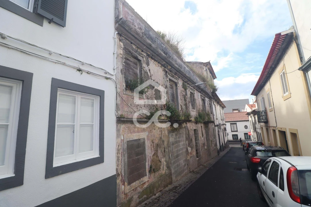 Moradia T2 para Venda em Ponta Delgada (São Pedro) Foto 2