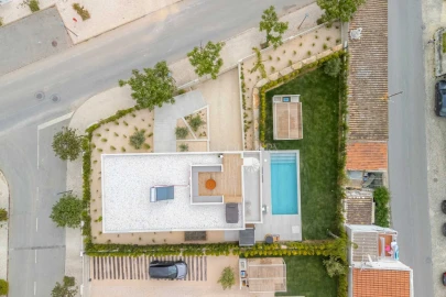 Moradia T3 para Venda em Santa Barbara de Nexe