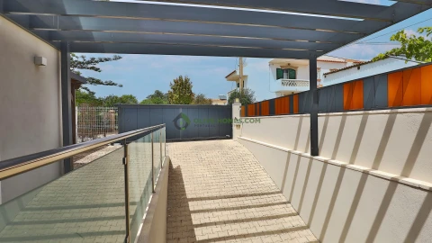 Moradia T3 para Venda em Loule (São Sebastião)