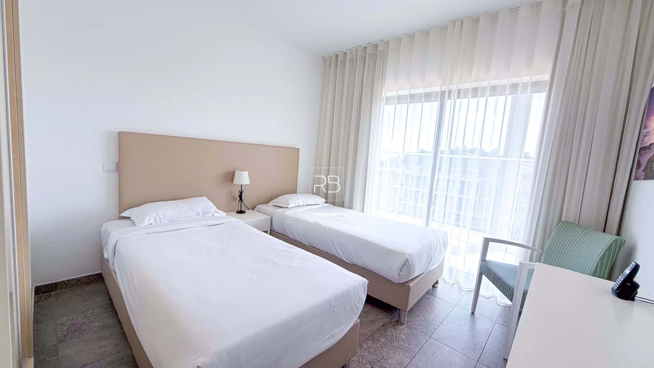 Apartamento T2 para Venda em Mexilhoeira Grande Foto 7